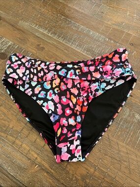 Flattering Fold-Over Bikini Bottoms in Black Multi Leopard Print “New”